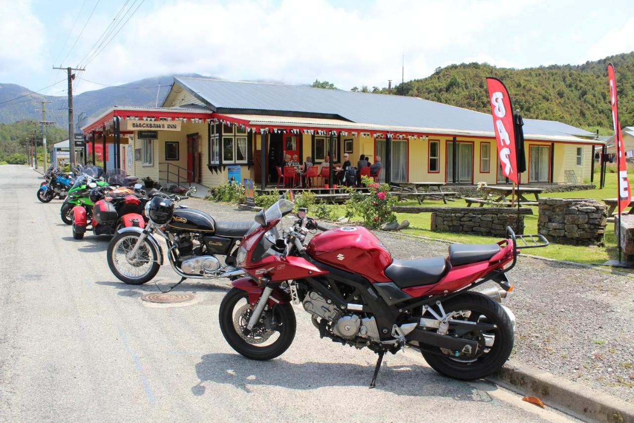 Blackball'S Inn & 08 Cafe المظهر الخارجي الصورة